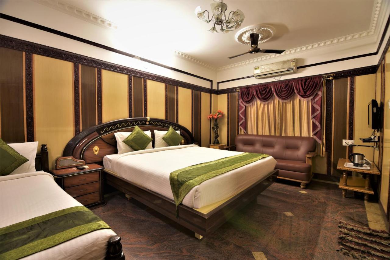 Navanidhi Comforts Bangalore Exterior photo